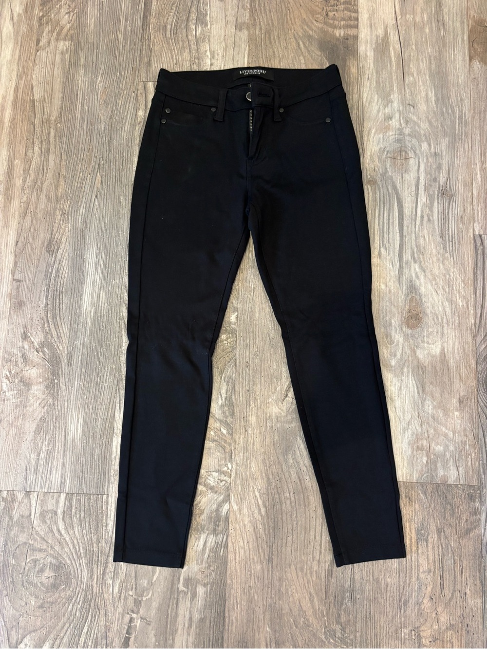 Women’s size 0/25 Black Liverpool Pants